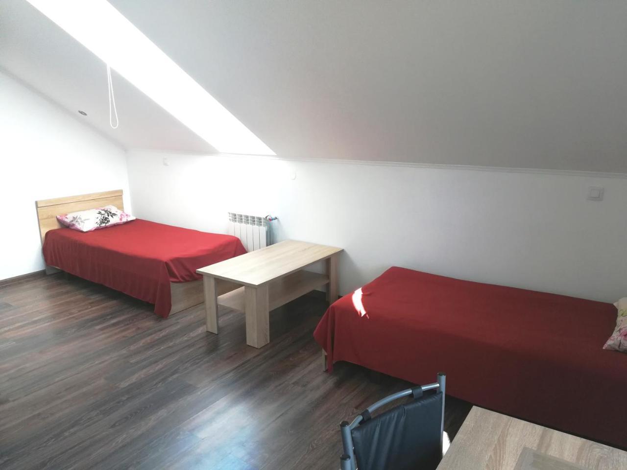 Guest House Аirport Brest Exteriör bild